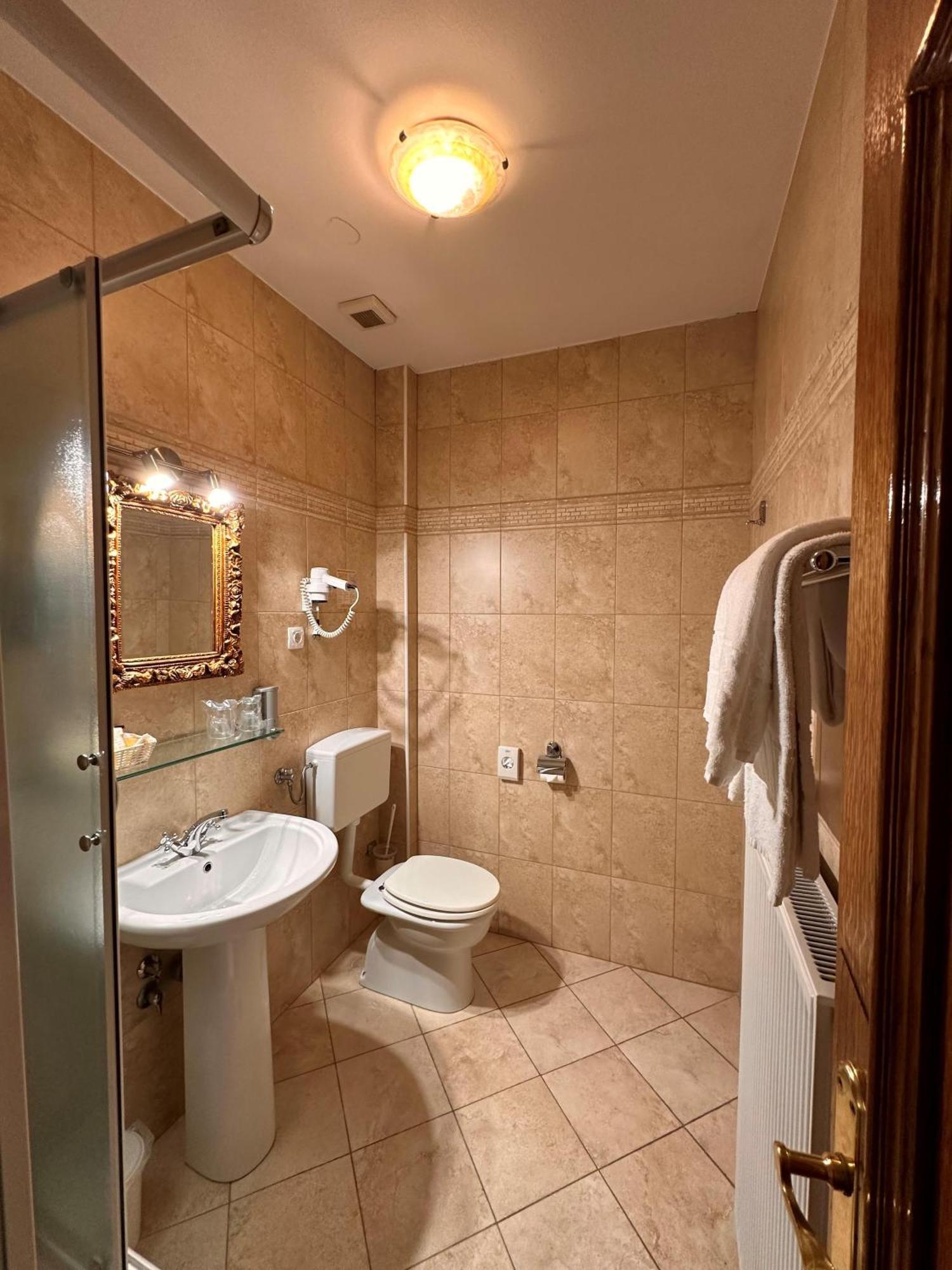 Hotel Grande Целие Екстериор снимка