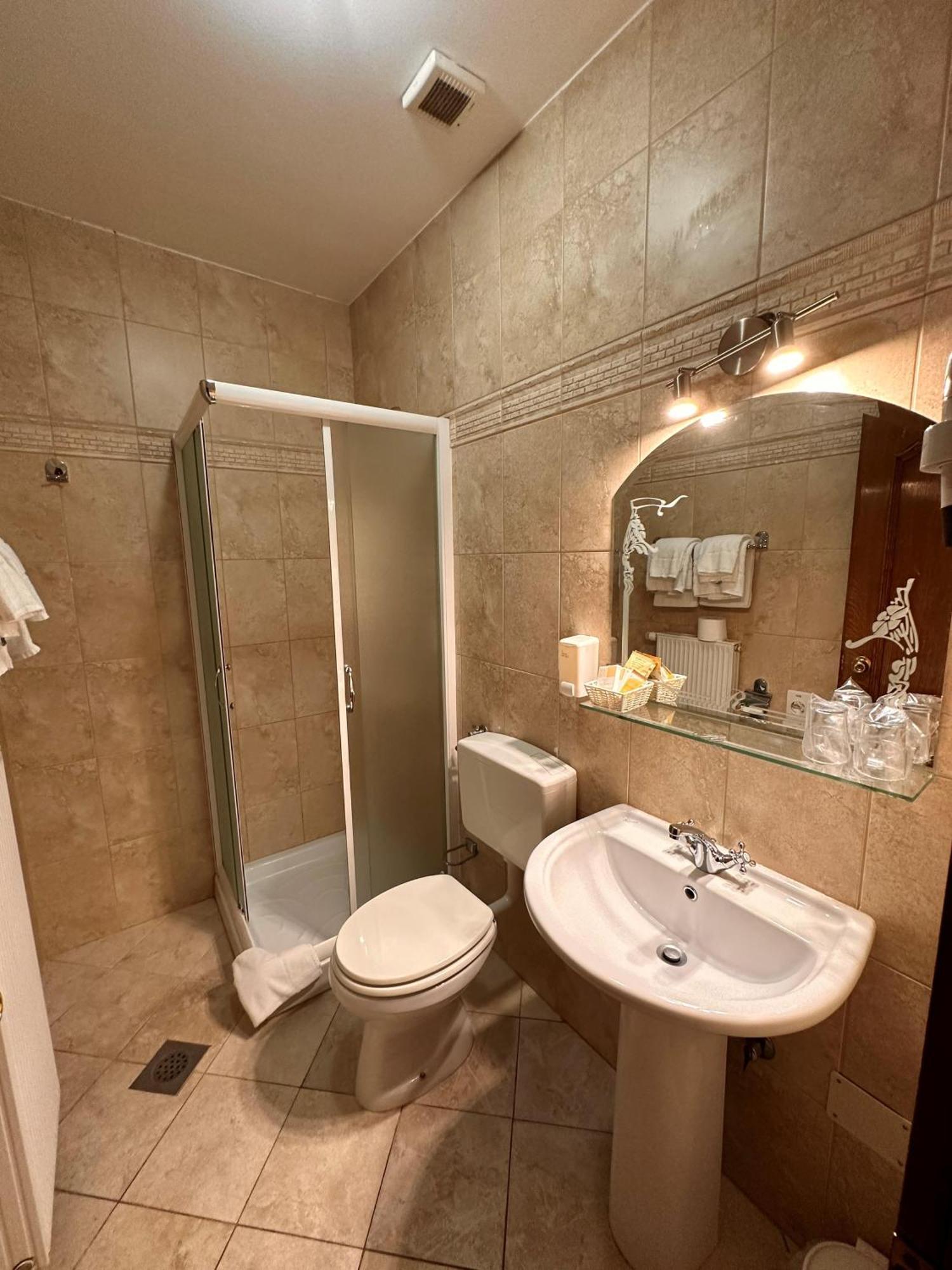 Hotel Grande Целие Екстериор снимка